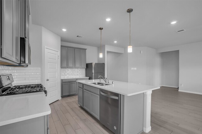 Building Photo - 1202 Oak Barrel Run