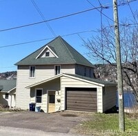 Building Photo - 708 W South Ave