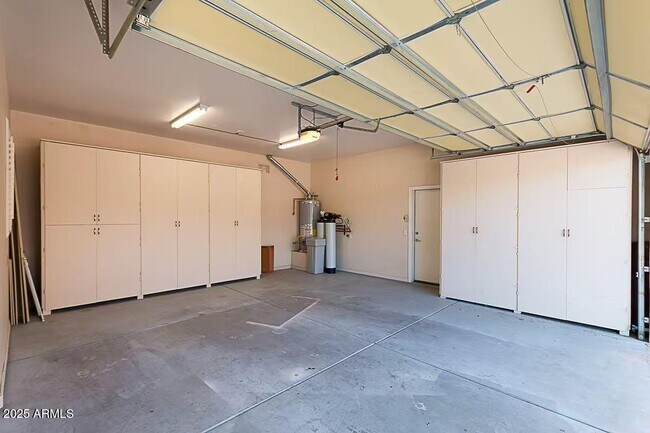 Building Photo - 642 E Torrey Pines Pl