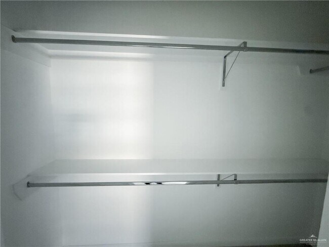 Building Photo - 15 Cassandra St