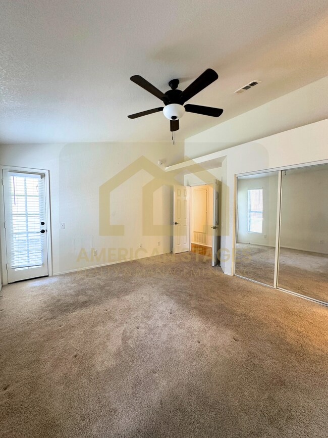 Building Photo - 1417 Glen Ellen Ln