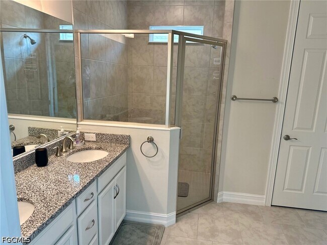 Building Photo - 3944 Crosswater Dr
