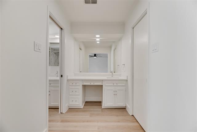 Building Photo - 7426 Woodthrush Dr