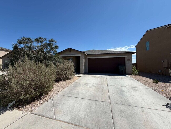 Building Photo - Beautiful 4-Bed, 2-Bath Home in Casa Grande!