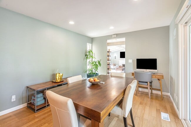 Building Photo - Stylish & Comfort Home in Prime San Jose Location