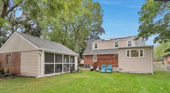 Building Photo - 4050 Harvard Terrace