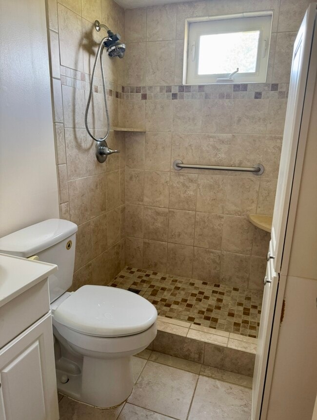 Building Photo - 10150 Minnie Hall Rd