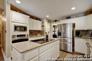 Building Photo - 1418 Fawn Creek