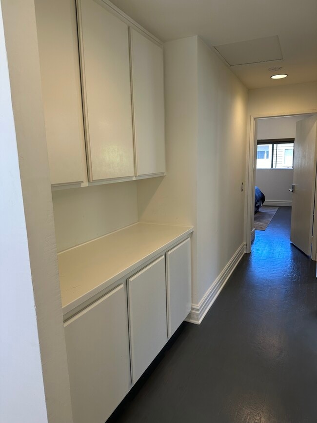 Building Photo - 24721 Camden Ct