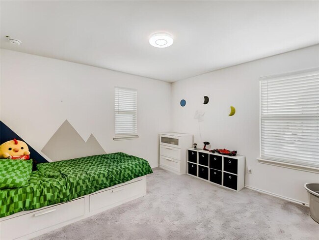 Building Photo - 159 Kennicott Dr