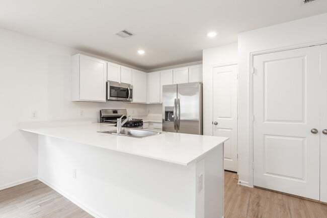 Building Photo - 26811 Paloma Blanca Dr