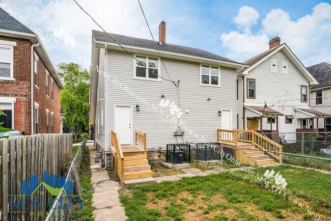 Building Photo - 53-55 Hawkes Avenue, Columbus, OH 43222