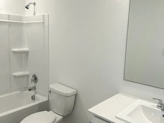 Building Photo - 11329 Rodeo Dr