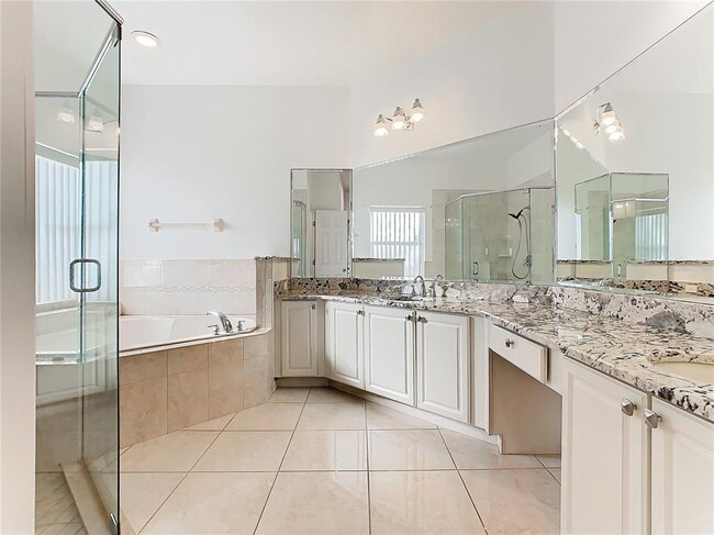 Building Photo - 3623 Weatherfield Dr