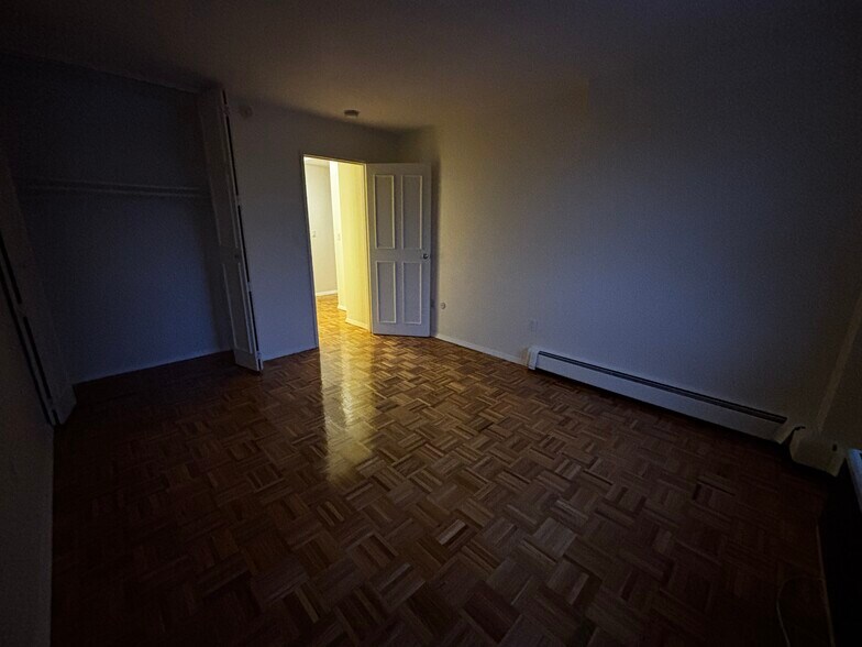 Building Photo - 109 Babcock St