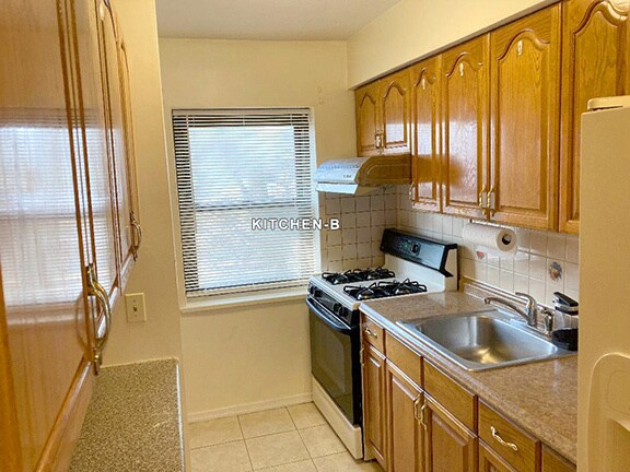 Building Photo - 25614 Hillside Ave