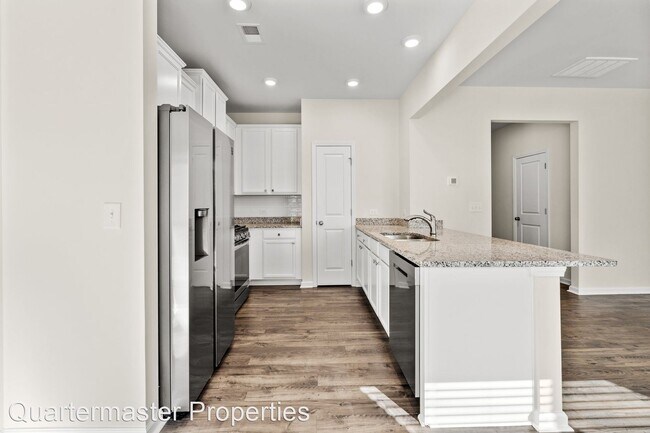 Building Photo - 3 br, 2.5 bath House - 29 Apricot Lane