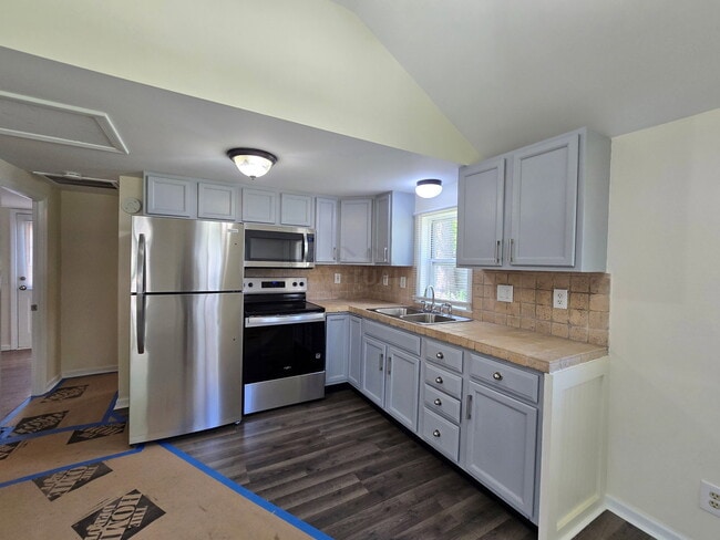 Building Photo - 3438 Duffield