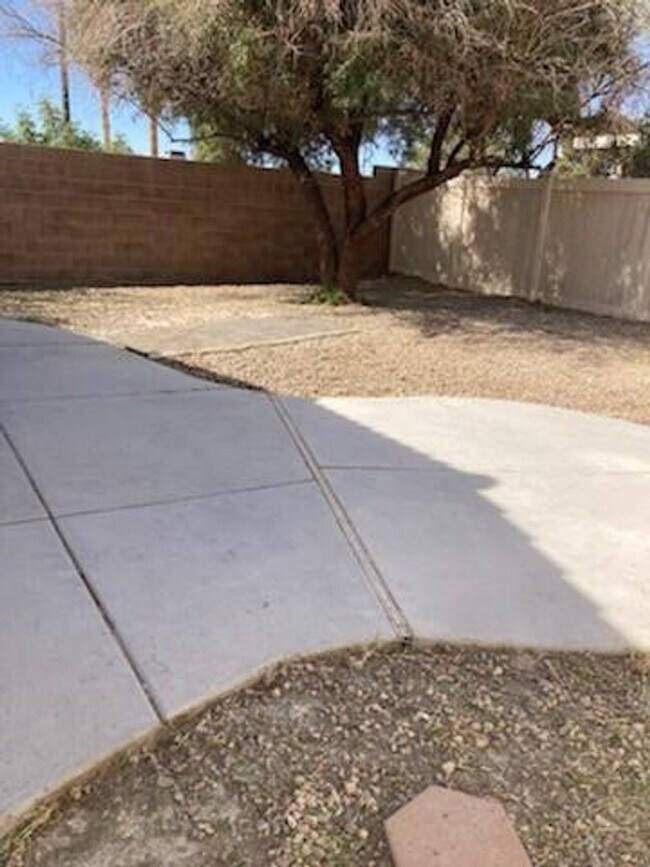 Building Photo - 5205 Blooming Mesa Ct