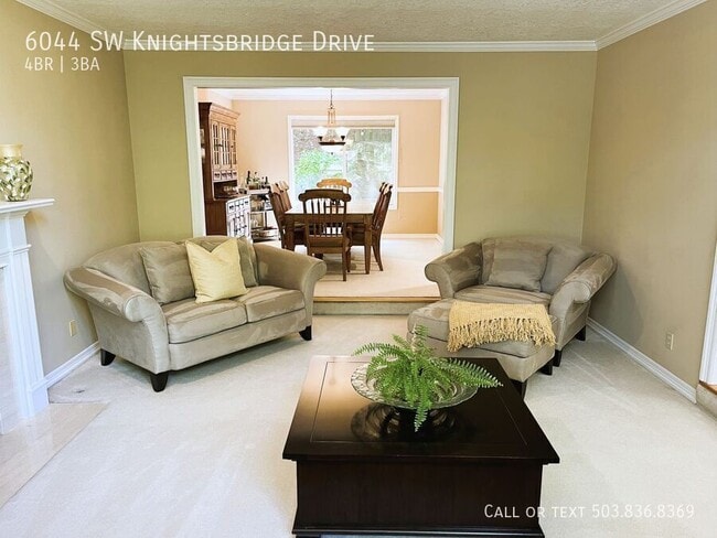 Building Photo - 6044 SW Knightsbridge Dr