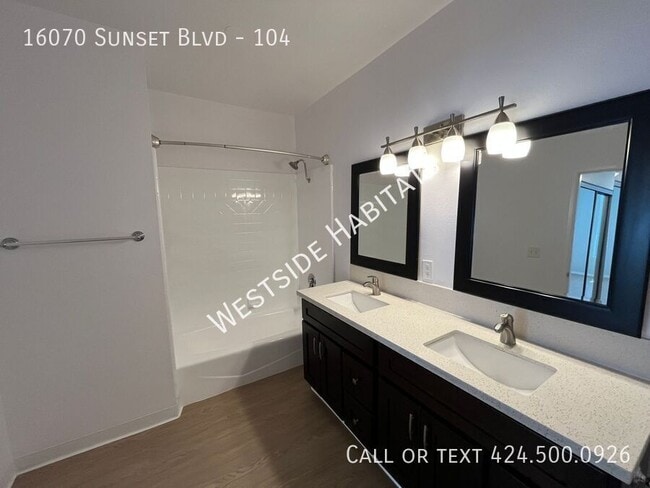 Building Photo - 16070 Sunset Blvd