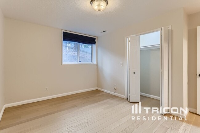 Building Photo - 1250 Hemlock St