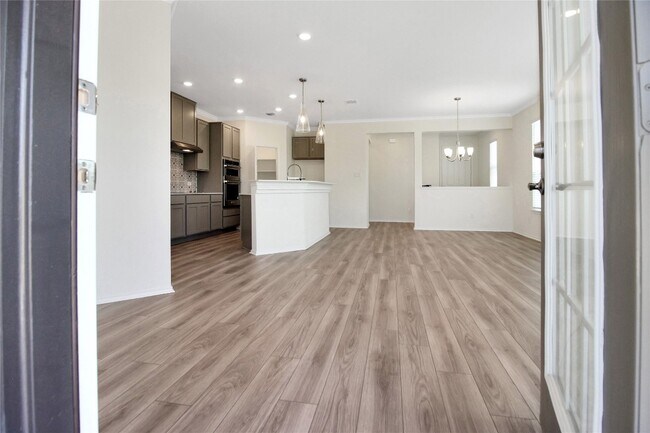 Building Photo - 101 Unforgiven Ln