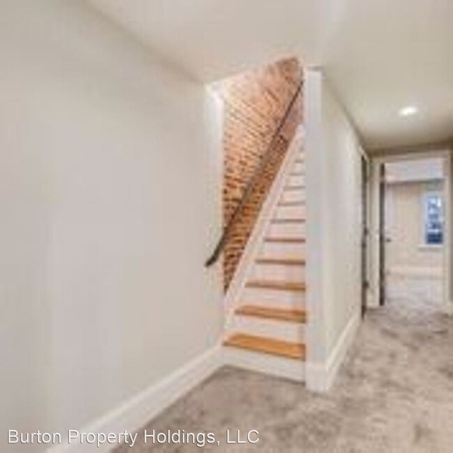 Building Photo - 4 br, 3 bath House - 625 S, Linwood Avenue