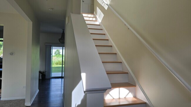 Building Photo - 1521 Saddle Ln