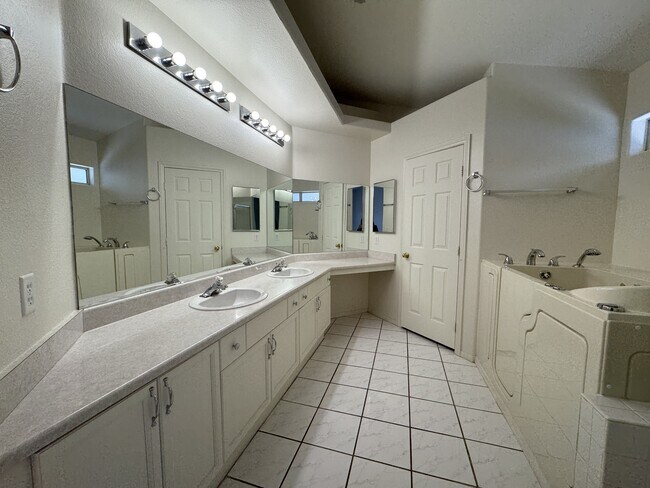 Building Photo - 830 Coastal Beach Rd