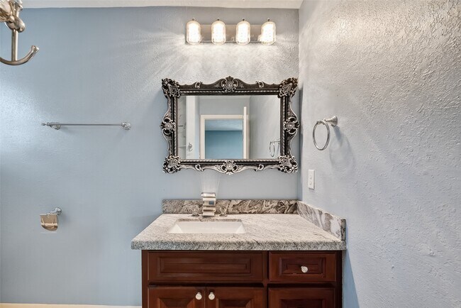 Building Photo - 4901 Burning Tree Dr