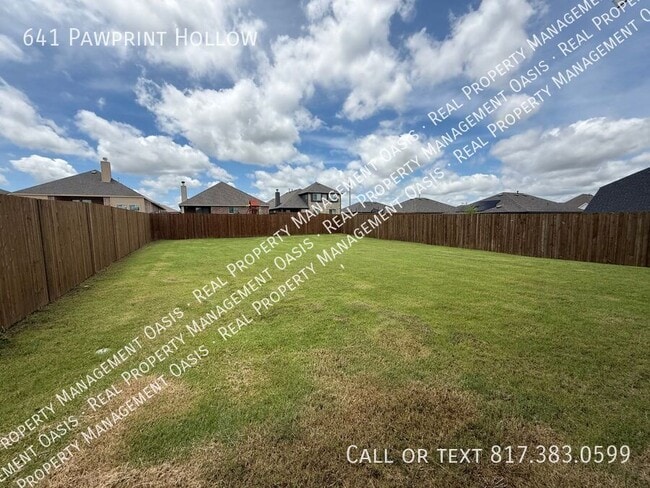 Building Photo - 641 Pawprint Holw