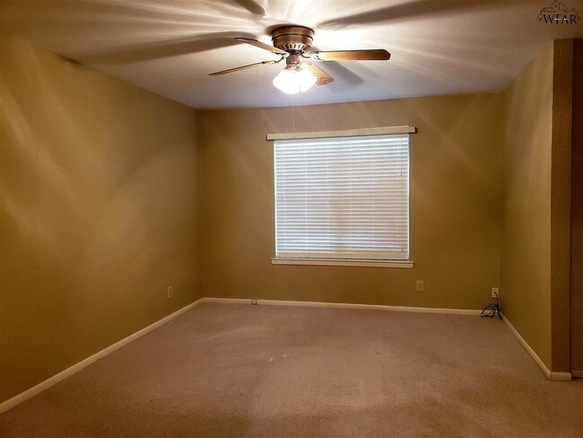 Building Photo - 5011 Sand Beach Rd