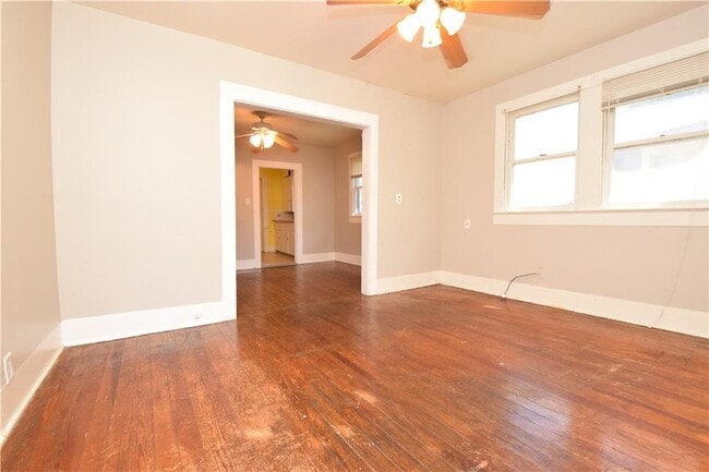 Building Photo - 5110 Evans Ave