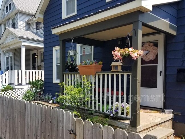 Building Photo - 2187 W 32nd St