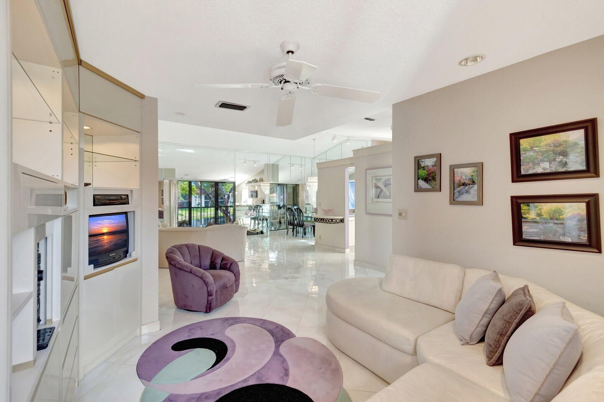 Building Photo - 10592 Tropic Palm Ave