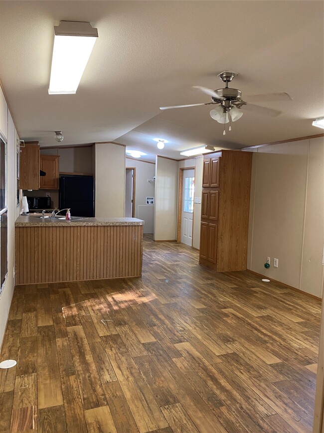 Building Photo - 23711 Sorters Rd