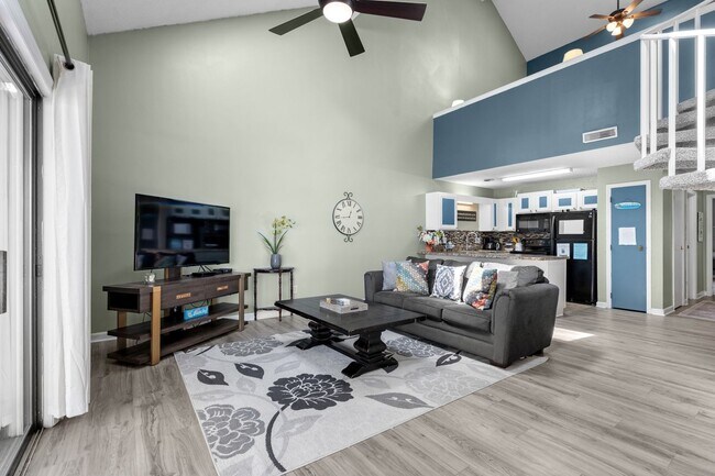 Building Photo - Free Utilities!! Seasonal Rental Available from Sept 10, 2025 through March 31, 2026