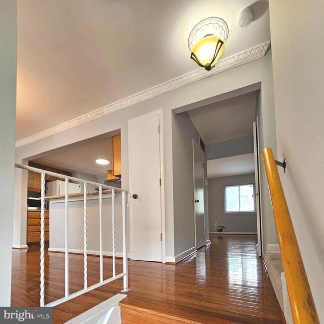 Building Photo - 9657 Lindenbrook St