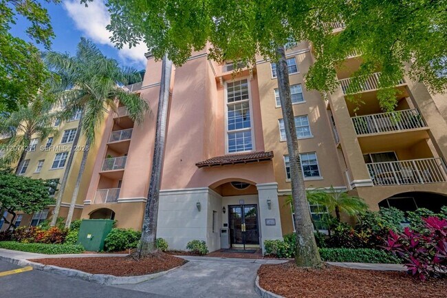Building Photo - 19601 E Country Club Dr