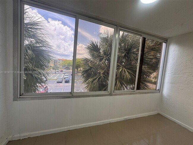 Building Photo - 1830 SW 81st Ave