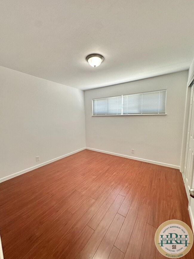 Building Photo - Spacious & Bright 3BR|2BA House in the Heart of San Lorenzo