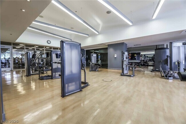 Building Photo - 4575 Dean Martin Dr