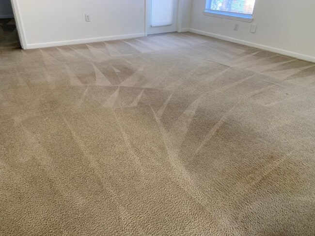 Building Photo - Condo for rent