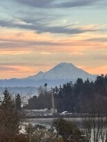 Building Photo - 190 Harbor Sq Loop NE