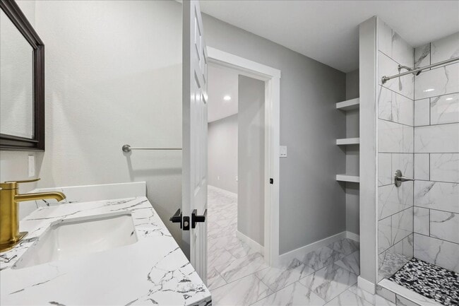 Building Photo - 378 Alabama Ave