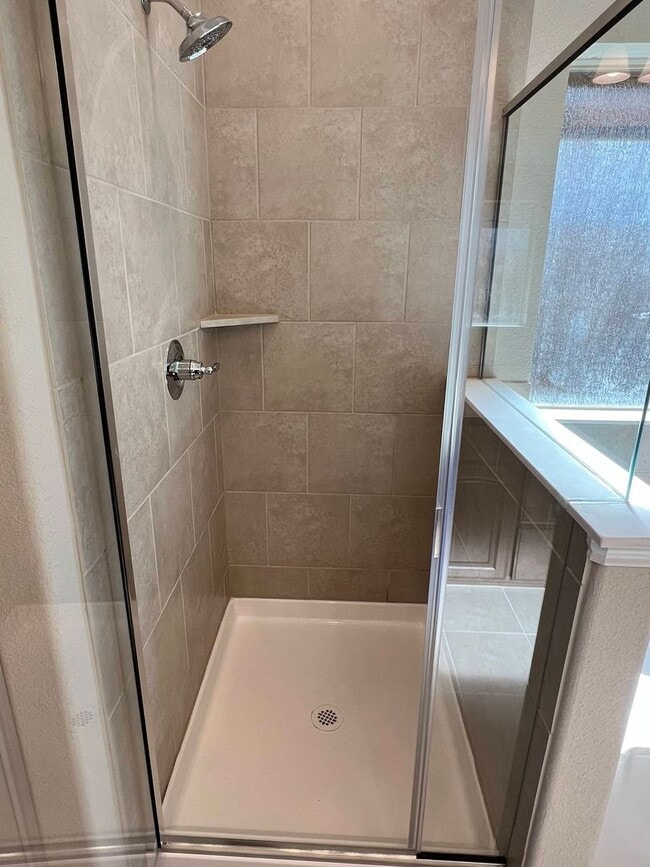 Building Photo - Gorgeous House for rent in Cleburne !!