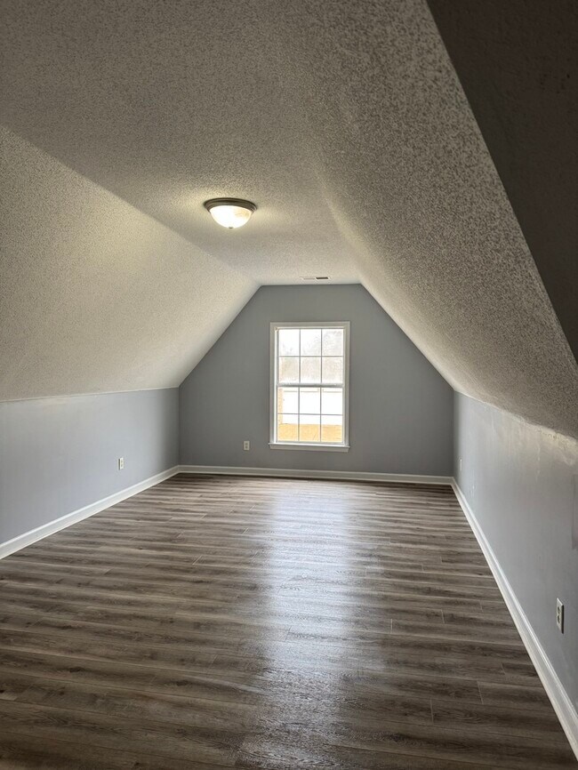 Building Photo - 7857 Windy Willow Rd