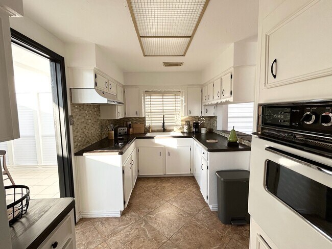 Building Photo - 11807 Blair Meadow Dr