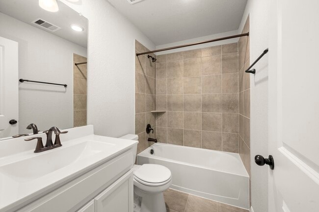 Building Photo - 104 Winged Elm Ct